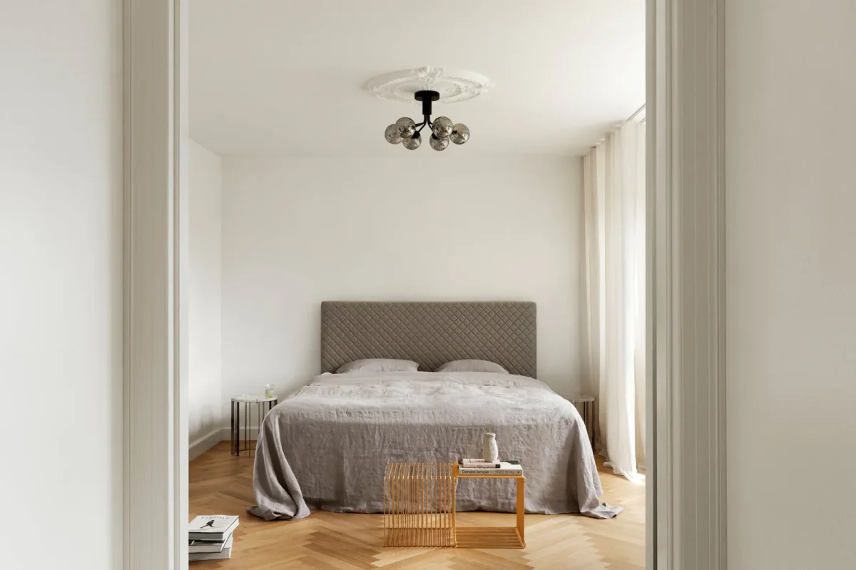 Apiales 9 Ceiling ljuskrona, satin black / optic smoked • NUURA - Bild 5